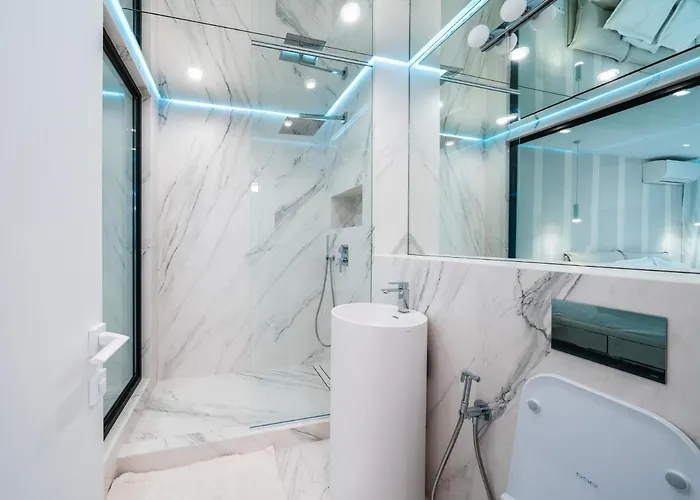 Emirates White Sensation Sofia