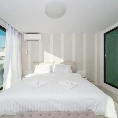 Emirates White Sensation *