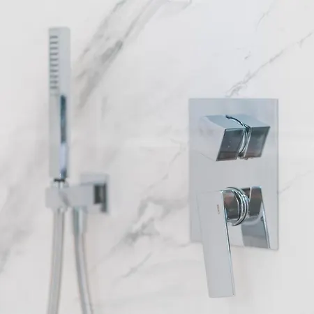 Emirates White Sensation Apartament Sofia