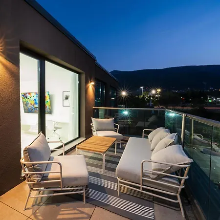 Emirates White Sensation * Sofía