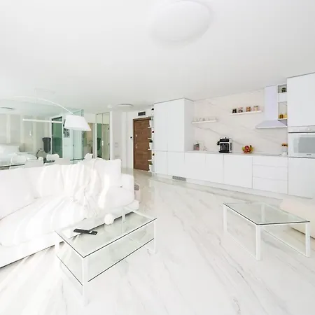 Apartamento Emirates White Sensation Sofía