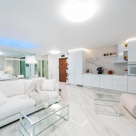 Apartamento Emirates White Sensation *