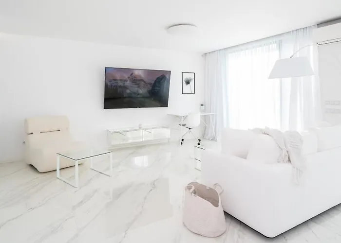 Apartment Emirates White Sensation Sofia