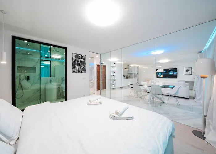 Emirates White Sensation Apartmán Sofie