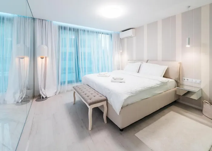 Emirates White Sensation * ソフィア